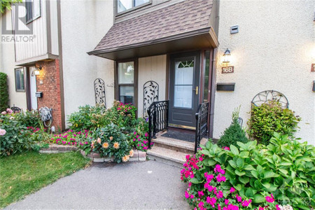 16 Larkshire Lane Unit B, Ottawa