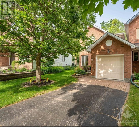 16 Redstone Lane, Kanata