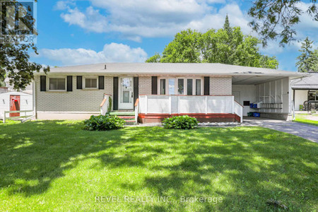 Living room - 16 Riverview Road, Kawartha Lakes, ON K9V1B1 Photo 1