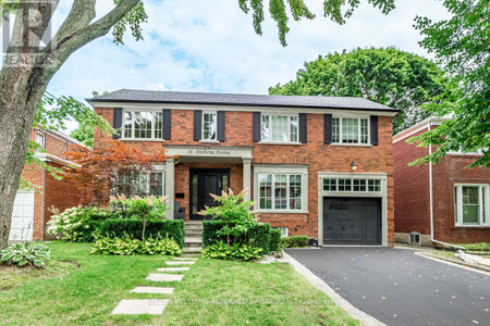 16 Shelborne Avenue, Toronto Englemount Lawrence