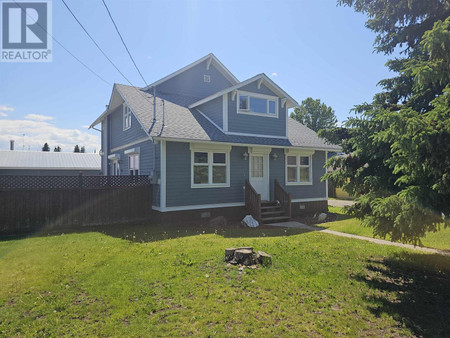 162 W Douglas Street, Vanderhoof