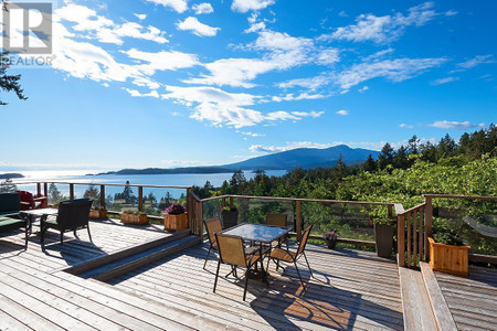 1624 Whitesails Drive, Bowen Island