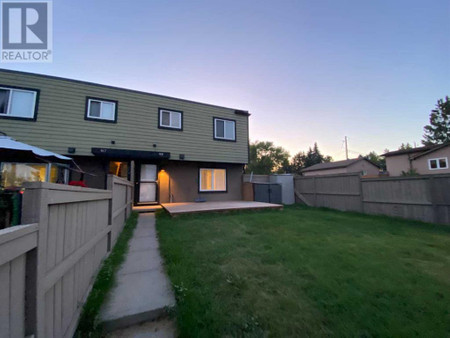 168 3809 45 Street Sw, Calgary