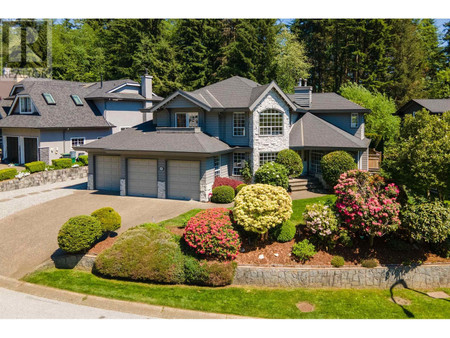 1688 Emerson Court, North Vancouver