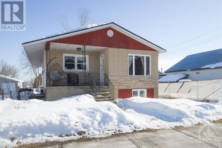 1689 1691 Landry Street, Clarence Creek