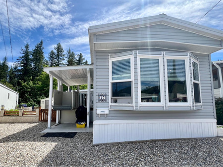 17 1601 Columbia Avenue, Castlegar