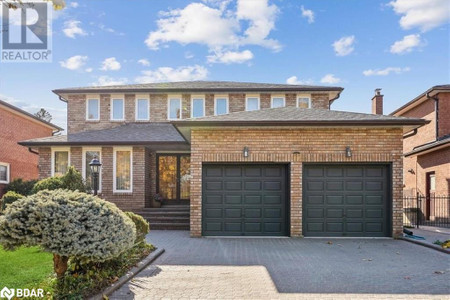 17 Dowling Circle, Markham