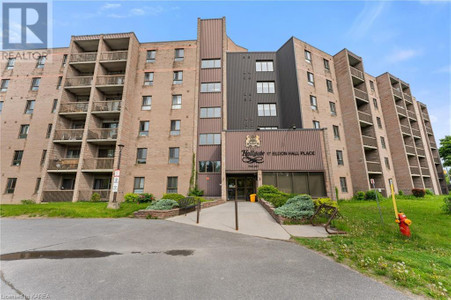 17 Eldon Hall Place Unit 411, Kingston