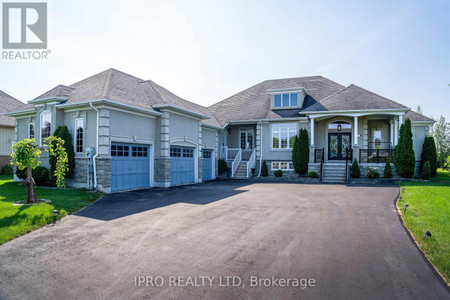 17 Maple Dr, Wasaga Beach