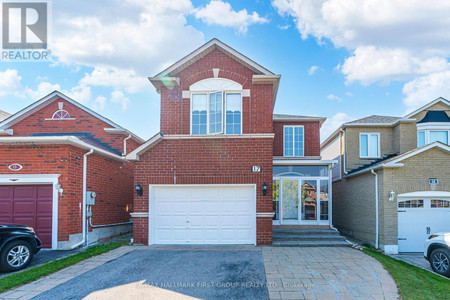 17 Perfitt Crescent, Ajax Central