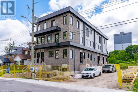 17 Peter Street Unit 8, Kitchener