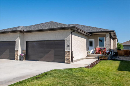 17 Prairie Crescent, Steinbach