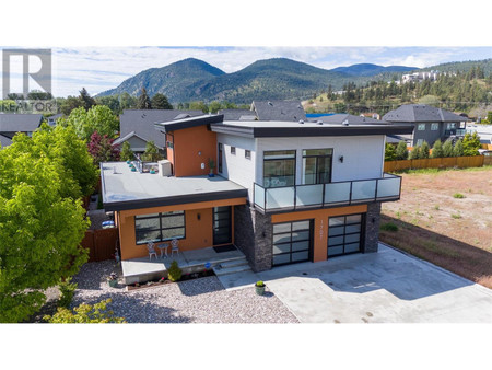 1707 Treffry Place, Summerland