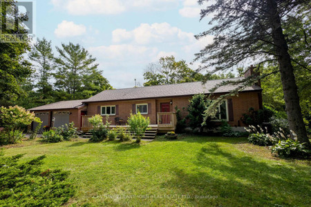 1725 County Road 17, Prince Edward County