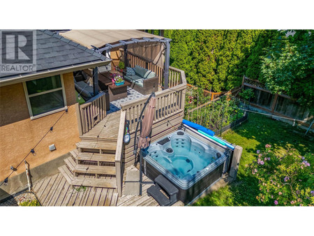 1759 Spruceglen Drive, Kelowna