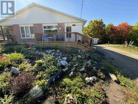 177 B Ottawa Ave, Elliot Lake