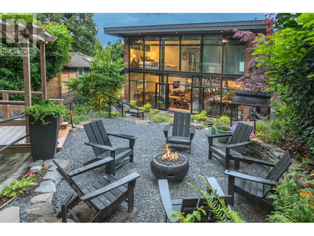 1777 Deep Cove Road, North Vancouver