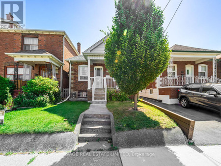 179 Livingstone Avenue, Toronto Briar Hill Belgravia