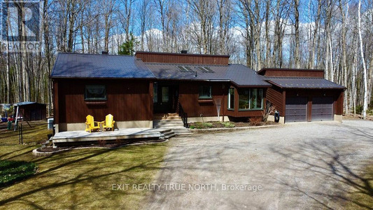 1792 Little Ninth Road, Springwater