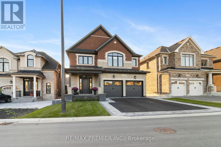 18 Ten Pines Road, Vaughan Kleinburg