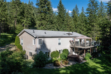 181 Shuswap River Drive, Lumby