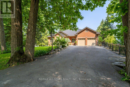 182 Charlore Park Drive, Kawartha Lakes