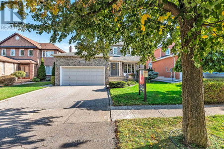 1821 Post Drive, Pickering Amberlea