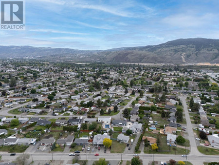 1833 Parkcrest Ave, Kamloops