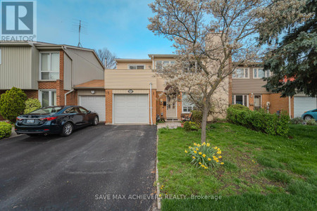 1835 Listowell Crescent, Pickering