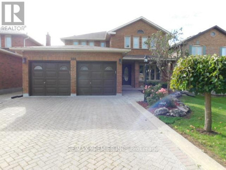 186 Valleyway Crescent, Vaughan Maple