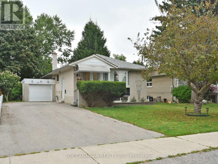 19 Beaverton Road S, Richmond Hill Crosby