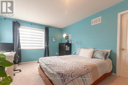 19 Maldives Crescent N, Brampton Vales Of Castlemore