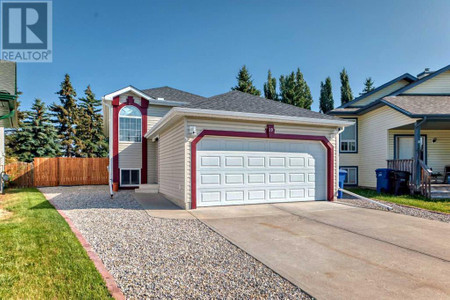 19 Village Green, Carstairs