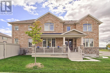 190 Walter English Drive, East Gwillimbury