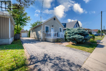 1904 Main Street E, Hamilton Mcquesten