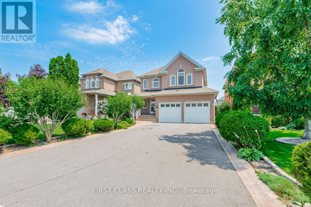 198 Elena Crescent, Vaughan Maple