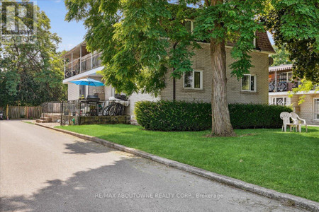 2 2316 Hixon Street, Oakville Bronte West