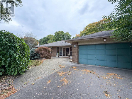 2 A 26 Restwell Crescent, Toronto