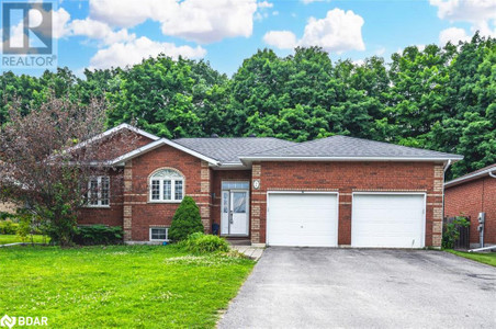 2 Byrnes Crescent, Penetanguishene