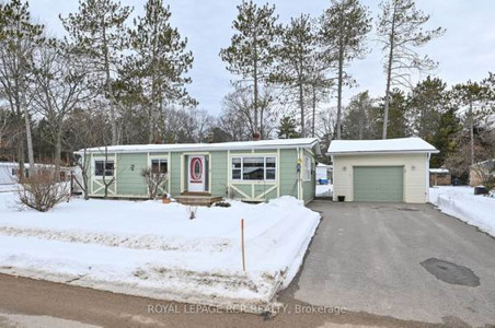 2 Golf Ave, Wasaga Beach