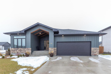 200 Harmony Lane, Steinbach