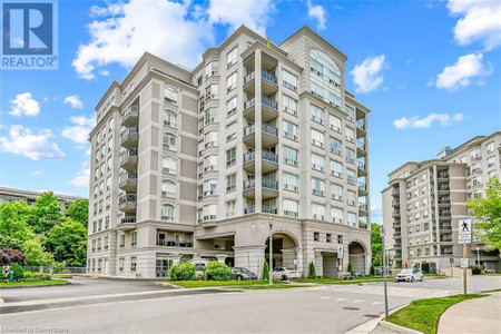 2000 Creekside Drive Unit 305, Dundas