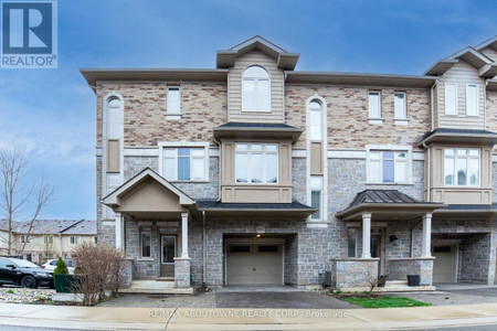 2015 Deerview Common, Oakville Palermo West