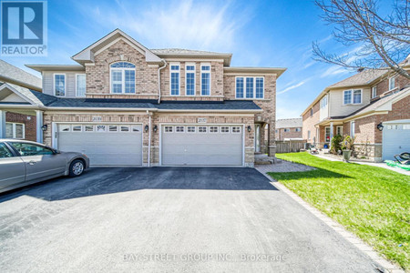 2037 Redstone Crescent, Oakville West Oak Trails