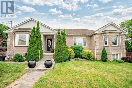 204 Simcoe Road, Bradford West Gwillimbury