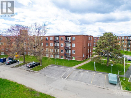 2044 Arrowsmith Drive Unit 207 C, Gloucester