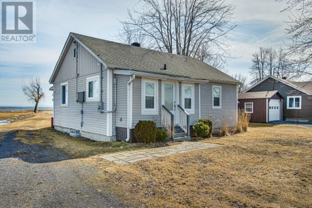 20458 Old Montreal Road, South Lancaster