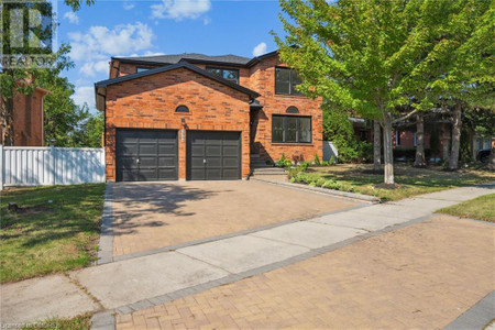 2066 Castlefield Crescent, Oakville