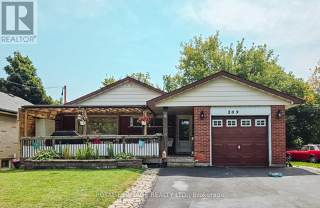 209 Southlawn Avenue, Oshawa Lakeview