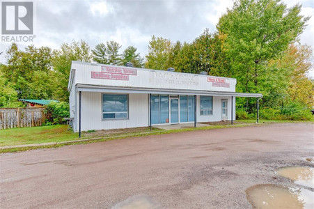 2096 Petawawa Boulevard, Petawawa